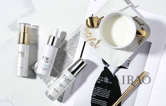 淡斑小白瓶是白天用还是晚上用，烟酰胺要避光吗