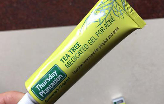 星期四茶树祛痘凝胶怎么用，为什么能祛痘