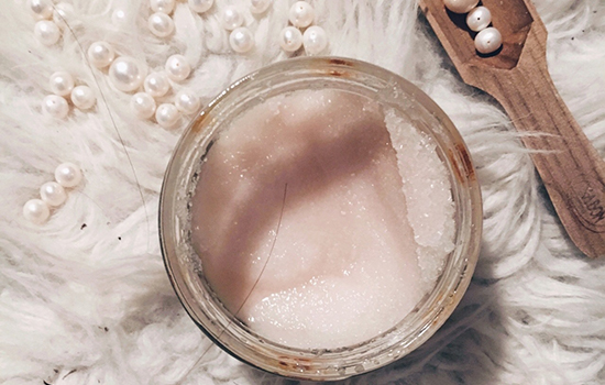 磨砂膏为什么会发霉，磨砂膏怎么保存不发霉