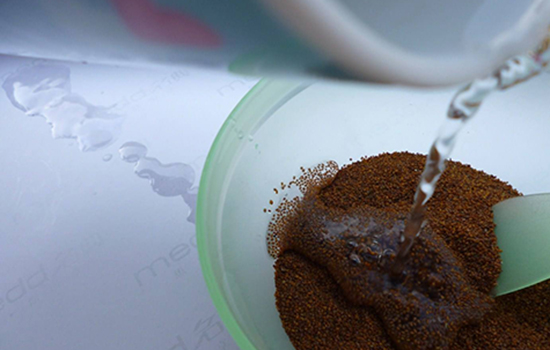 海藻面膜为什么会出胶，选海藻面膜就得选出胶多的