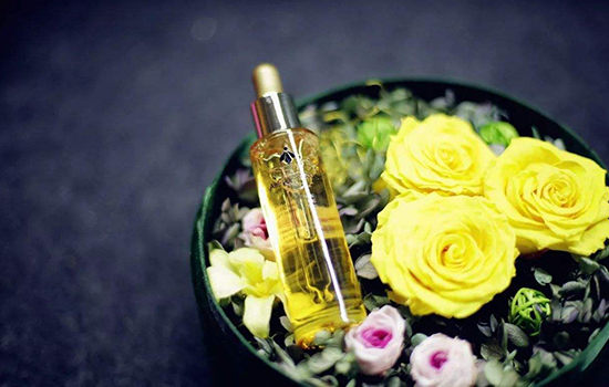 娇兰复原蜜什么味道，清新淡雅你一定会爱上