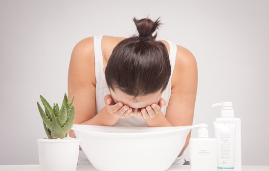 热水洗脸和冷水洗脸的区别