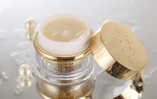 冬天护肤为什么使用面霜，这是使用面霜的最佳时机