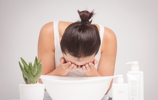 去角质慕斯搓出来的是什么，你真的看明白了吗