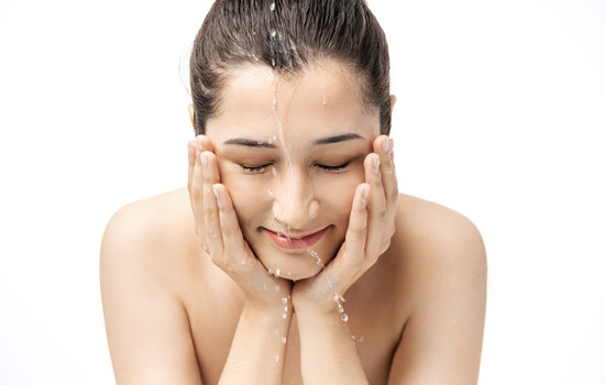 先洗脸还是先洗头，根据你的喜好