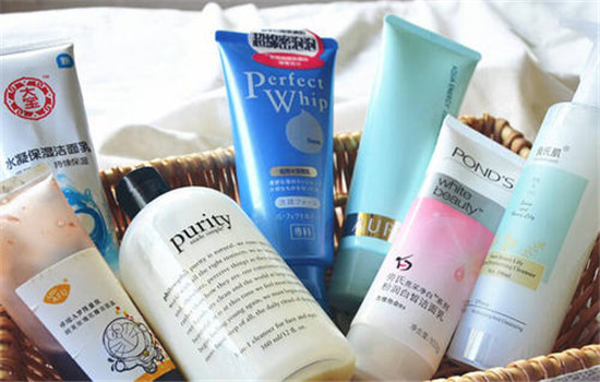 皂基洗面奶多久用一次，什么是皂基洁面