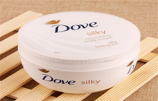 润肤露是擦脸还是全身，润肤露和润肤霜的差别