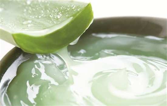 芦荟胶擦脸上一晚不洗可以吗，芦荟胶的正确使用方法是什么