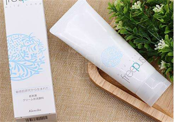 芙丽芳丝洗面奶适合油皮吗，适合多大年龄