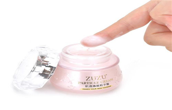 粒子霜能去红血丝吗，正确的用法你可知道