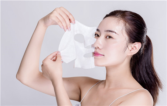 精华和面膜使用顺序，精致女孩都是怎么用的