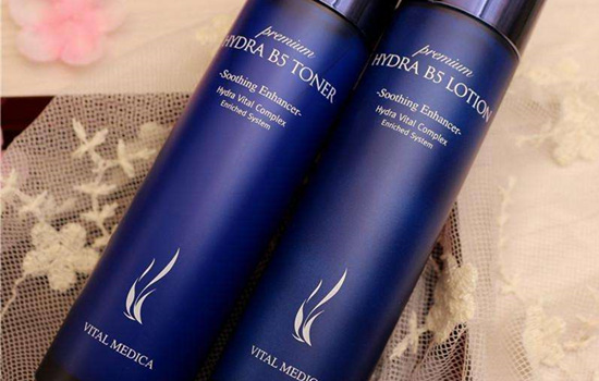 男生擦脸一般用什么，要根据肤质选择