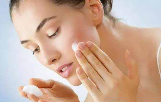 先涂眼霜还是先涂水乳，99%的小仙女都弄反了