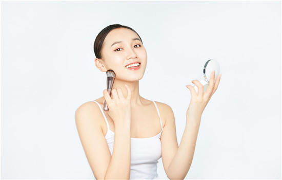 防护喷雾使用顺序，护肤完就可以用隔离防护喷雾