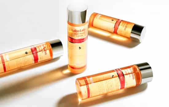 油皮毛孔大用什么水乳，油性皮肤要注意什么