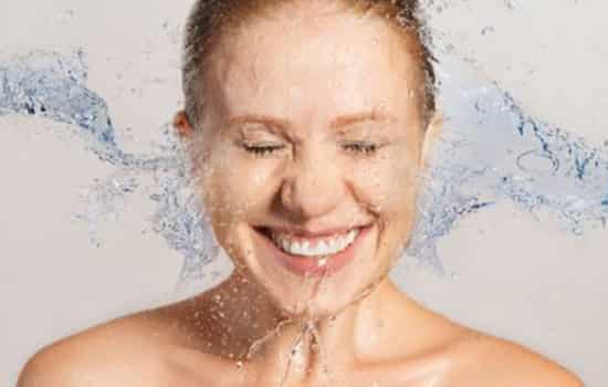 精华油和精华液的顺序，使用顺序和方法都不相同