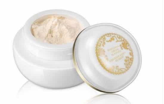 贵妇膏使用方法，可以作为面霜底妆