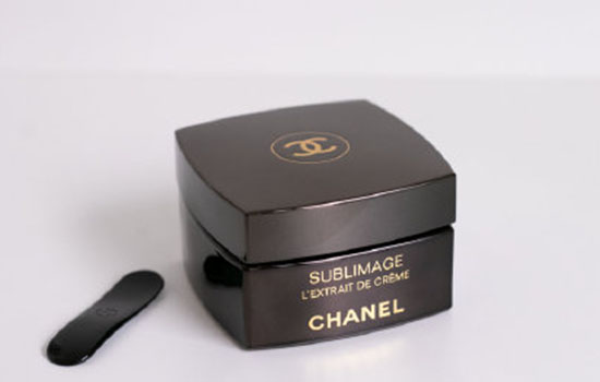 香奈儿奢华乳霜好用吗，送给女友的情人节礼物