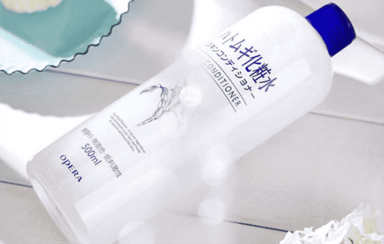 樱草园爽肤水vs薏仁水，中日大比拼哪款化妆水性价比更高