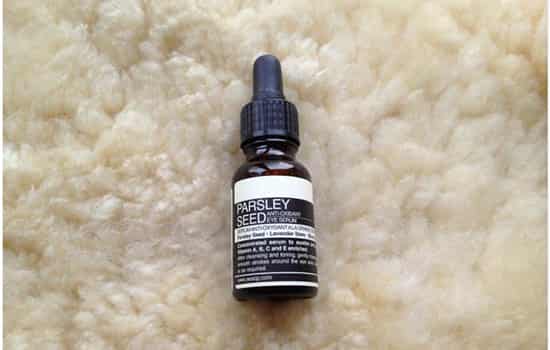 伊索眼部精华使用方法，眼部精华和眼霜使用不一样