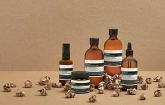 伊索无油精华成分有哪些，虽然无油但有这些成分保湿