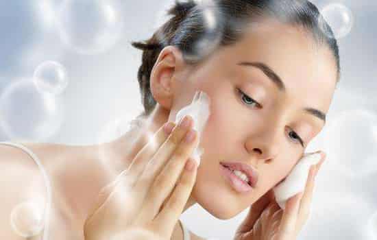 卸妆可以直接用洗面奶吗，不能因为一时懒惰害了自己