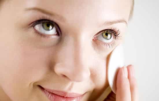 化妆水为什么要用化妆棉，化妆棉吸收更快