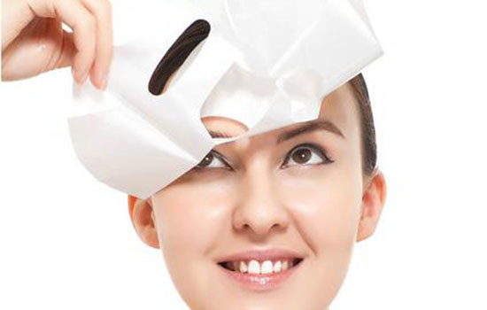 冬天敷面膜太冷怎么办，这样敷面膜保暖又补水