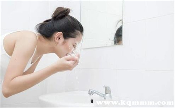 初中生洗面奶排行榜10强，学生洗面奶品牌排行榜前十名