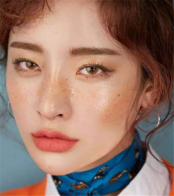 男生最喜欢女生化什么妆