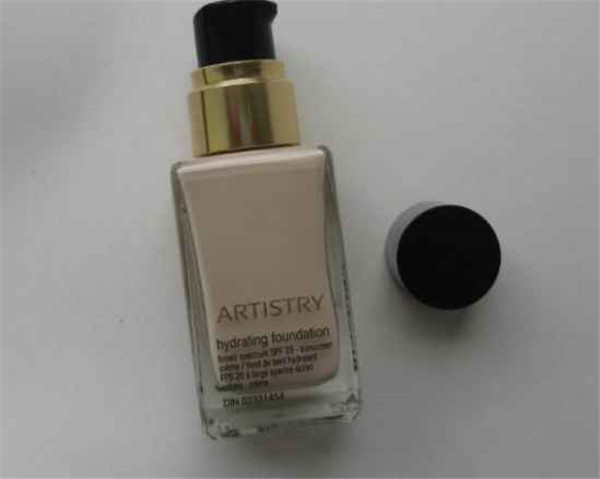 雅姿粉底液哪款好用