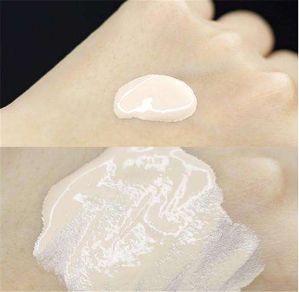 粉底液太干了加点乳还是精华​，粉底液和精华液怎么调和