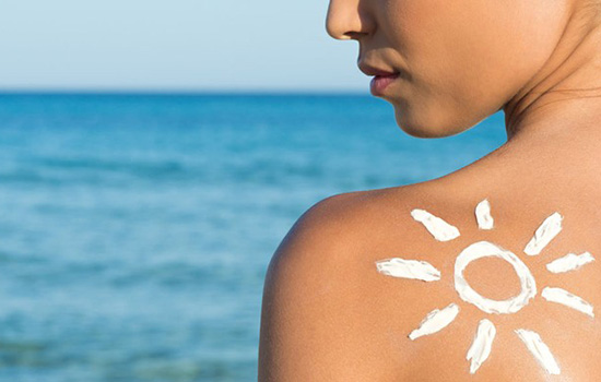 秋季还用防晒吗，要知道这些才不会被晒黑哦