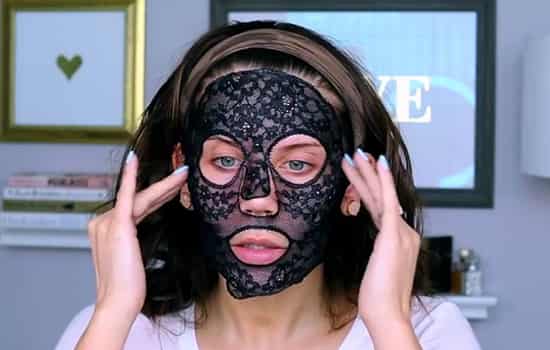 纪梵希墨藻面膜怎么用，把蕾丝敷在脸上