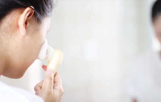 磁石面膜怎么涂，让磁石面膜来吸走你脸上的垃圾吧