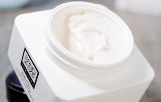 奥伦纳素豆腐霜怎么用，一款四季都可以用的晚霜