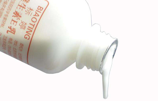 标婷维生素e乳擦脸正确步骤，平价国货用处也很多