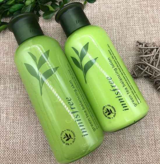 敏感肌用什么水乳好