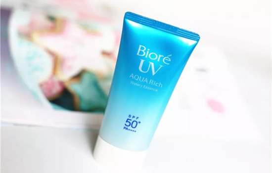 推荐几款好用的防晒霜，这些你都用过吗