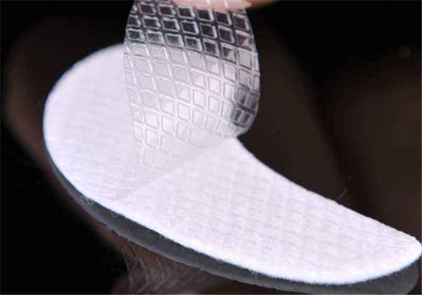 眼贴和面膜哪个先用，正确使用顺序是怎样的