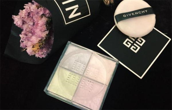 散粉要用刷子还是粉扑，散粉要用什么粉扑比较好