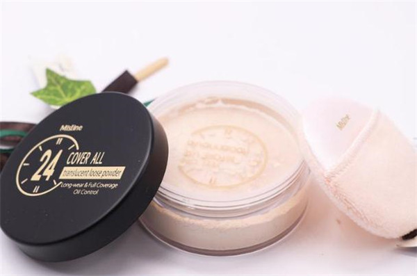 散粉的功效和作用，散粉有美白的效果吗