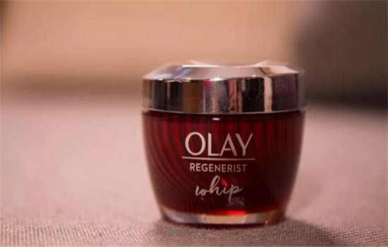 油皮女孩怎么护肤，这些方法一定要学