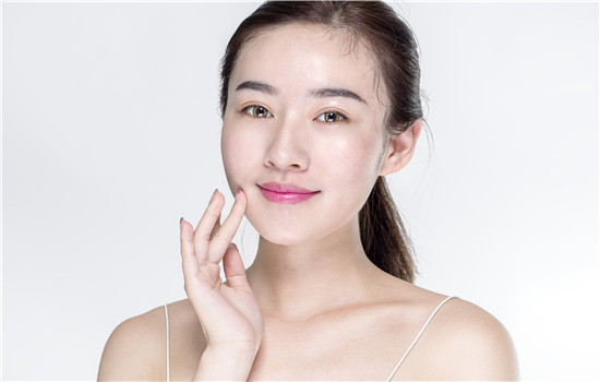 玫瑰果油的功效与作用，听说这这种油对油痘肌也很友好