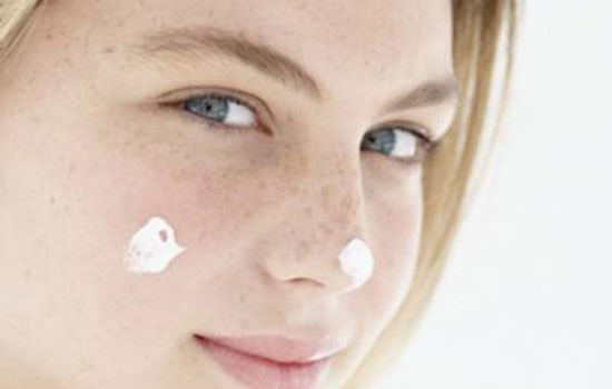 遮瑕和防晒霜哪个先用，先用防晒霜才有防晒效果