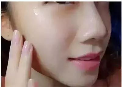 毛孔粗大是什么原因引起的，怎样才能拥有细腻肌肤呢