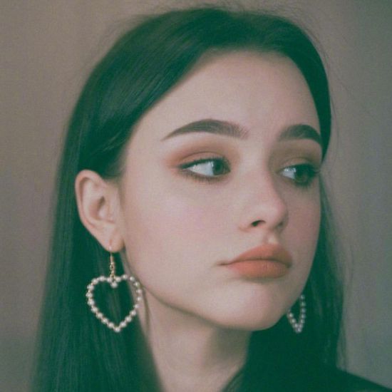 隔离霜跟cc霜哪个先用，正确的使用顺序一定要学会