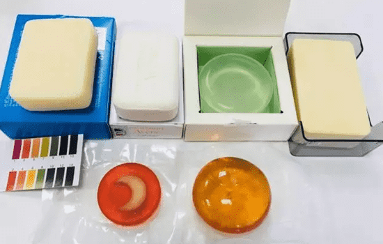 卸妆水和奶皂哪个先用，一起用迟早变敏感皮