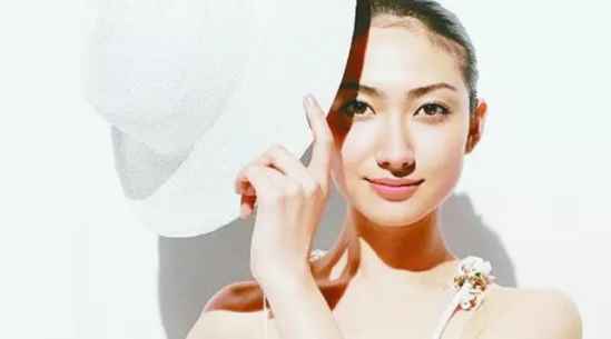 不同肤质怎么选择防晒霜，这四种肤质就该这么选