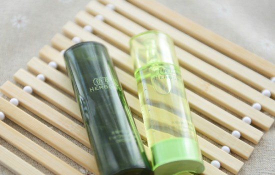 佰草集青春丹油如何用，还你青春就靠它了